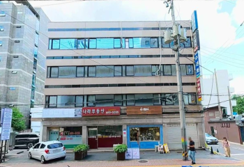  성수동 대로변 코너 빌딩