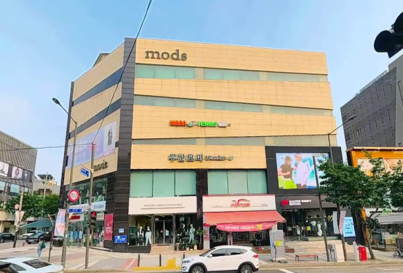 문정동 대로변 빌딩