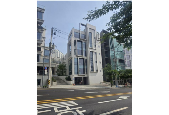온어스빌딩