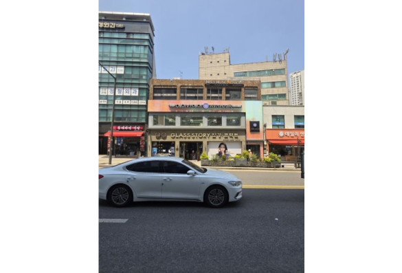 명일역 대로변건물