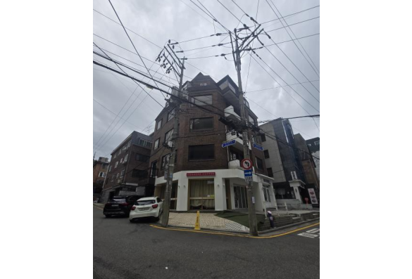 신사역 코너 리모델링 건물