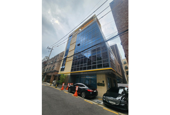 논현동 깔끔한 신축빌딩